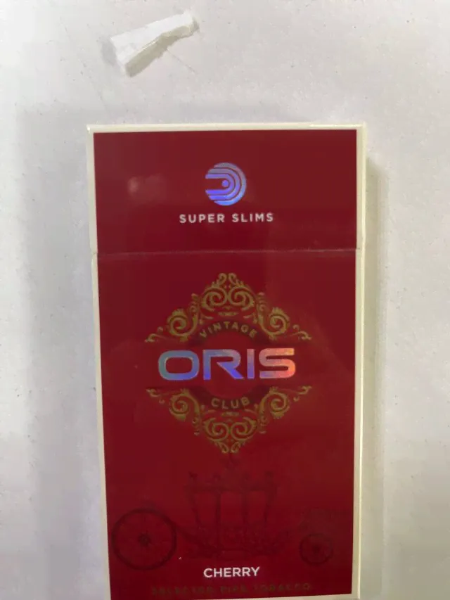 Oris Cherry Super Slims